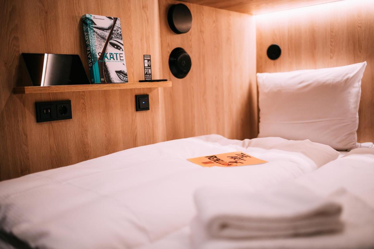 Double Cabin