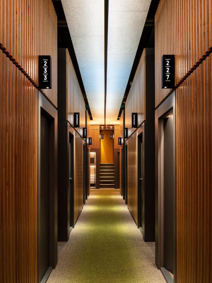 Double Cabin
