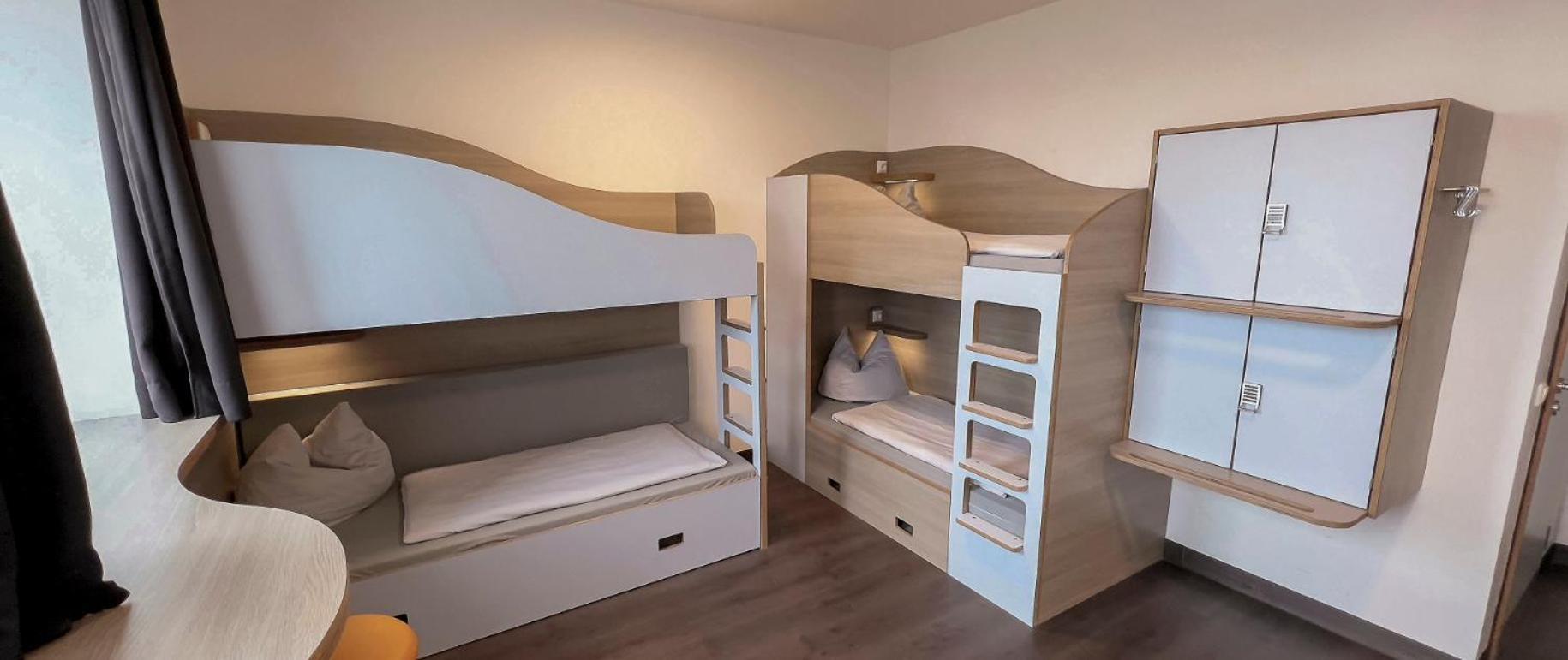 Quadruple Room Bathroom