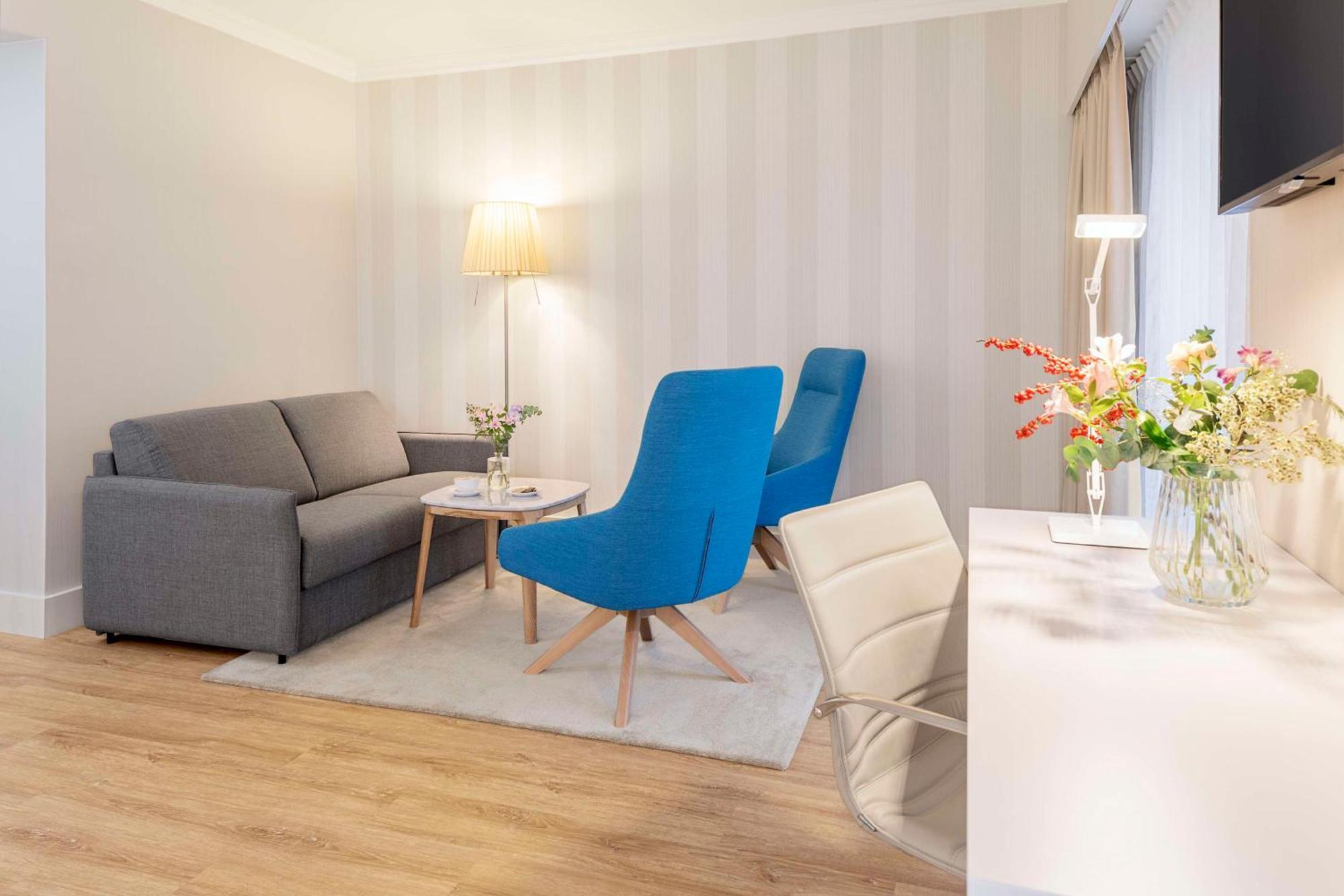 Junior Suite,1697775857:JPEG