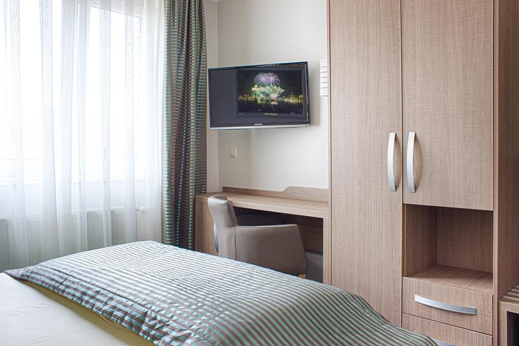 Zimmer mit Queensize-Bett