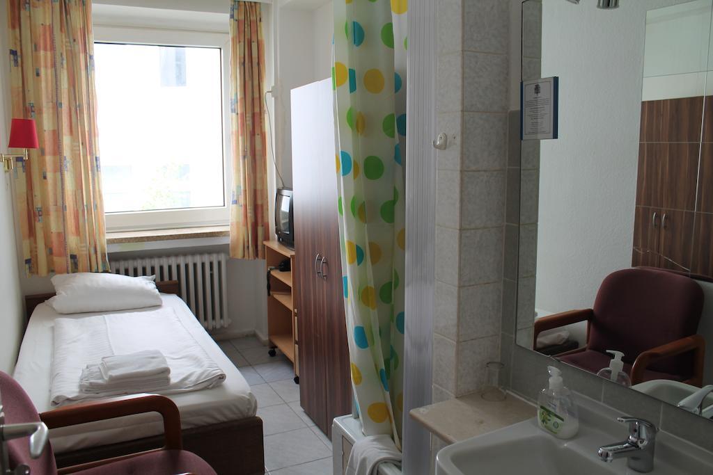 Hostel Single Room,1219155754:JPEG