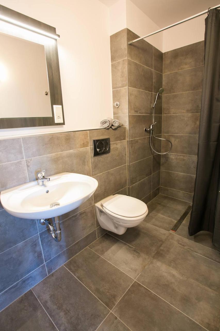 standard single room with kitchenette