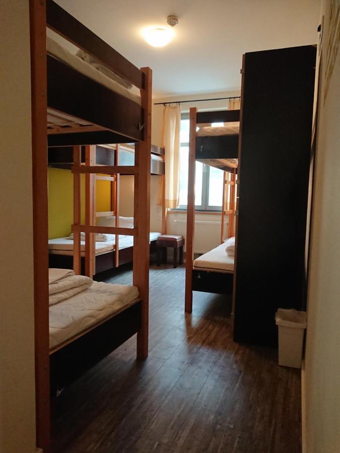 Bett im 6-Bett-Schlafsaal
