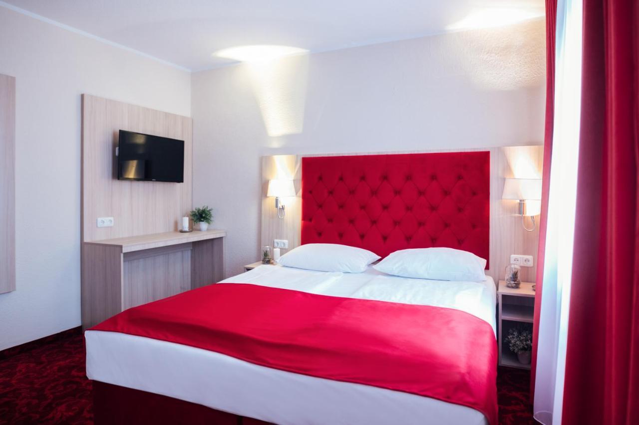 Basic Triple Room