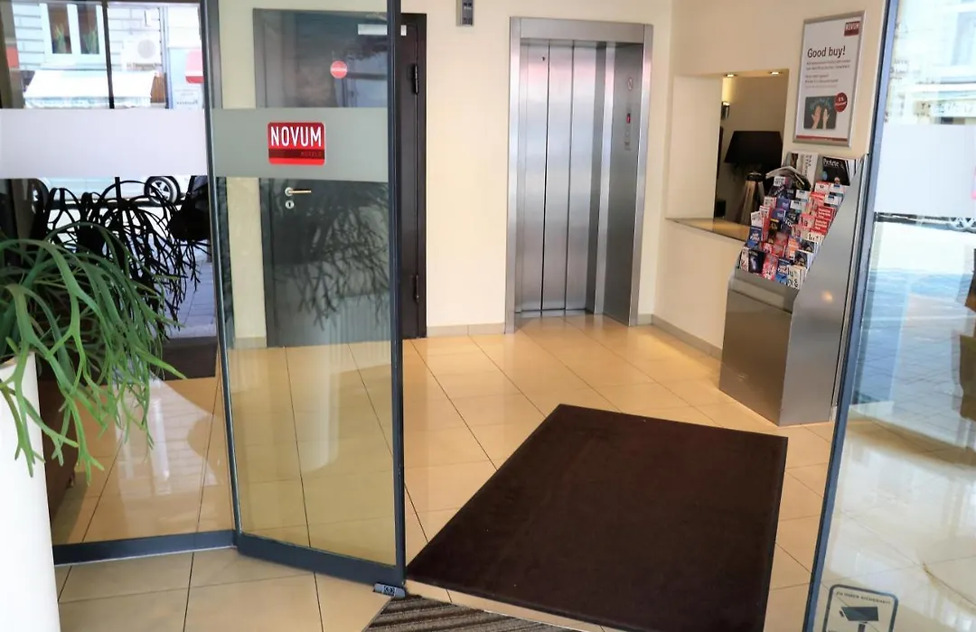 Novum Hotel Eleazar City Center-1