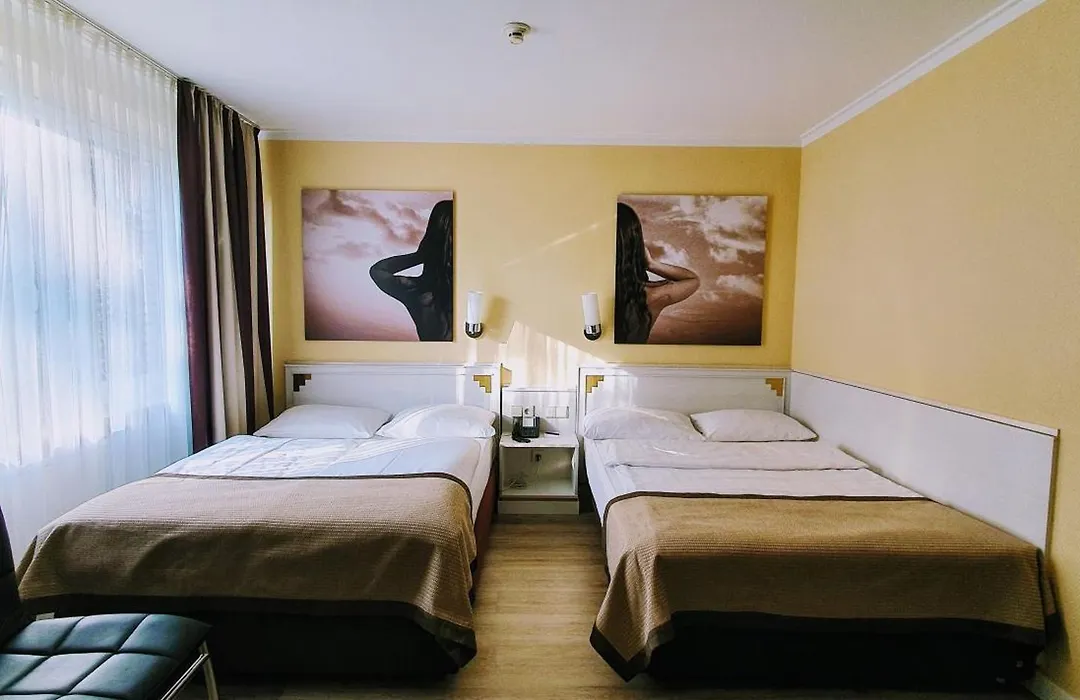 Park Hotel Hamburg Arena-1