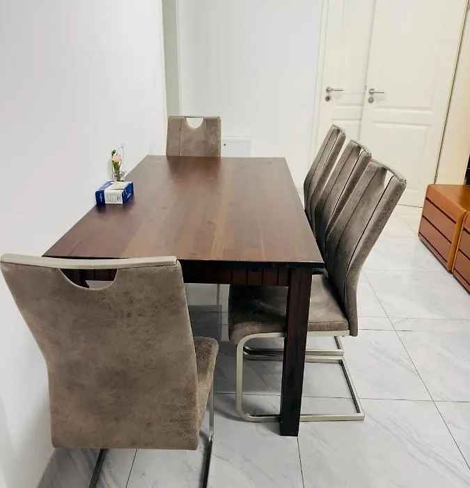 Fully Equipped Apartment 3 Rooms 5 Bed-1