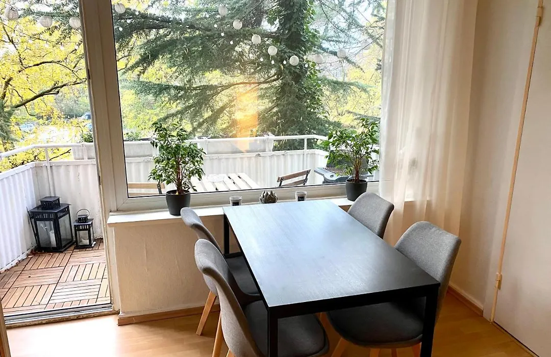 Schöne 2 Zimmer Wohnung im Zentrum Hamburgs-1
