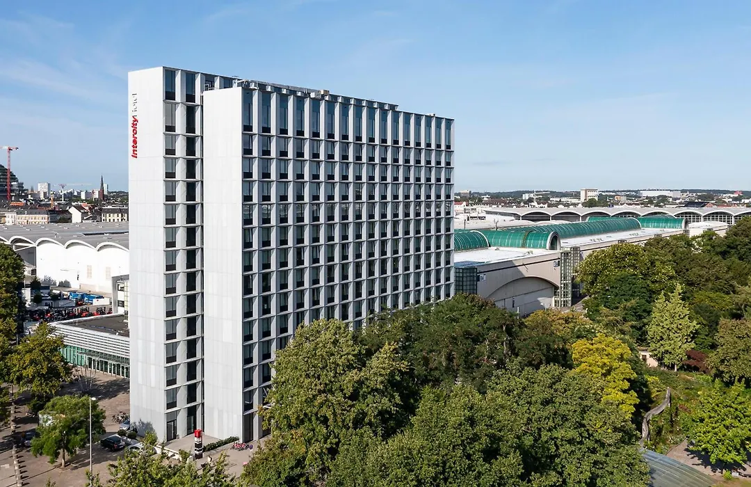 Intercityhotel Hamburg Dammtor-1