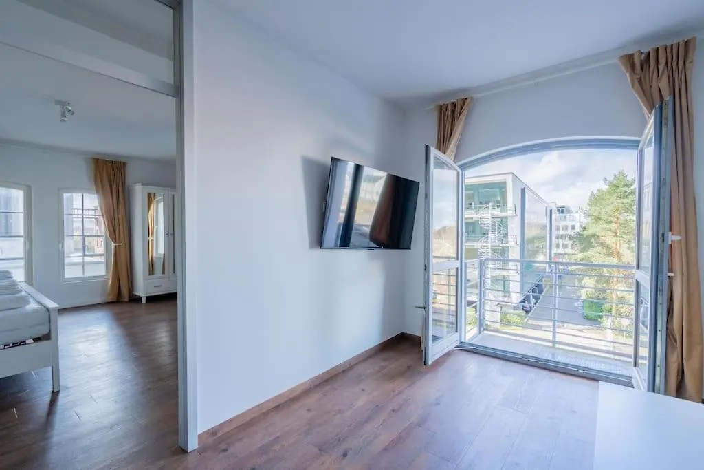 Zentral gelegenes Premium-Apartment mit viel Tageslicht-1