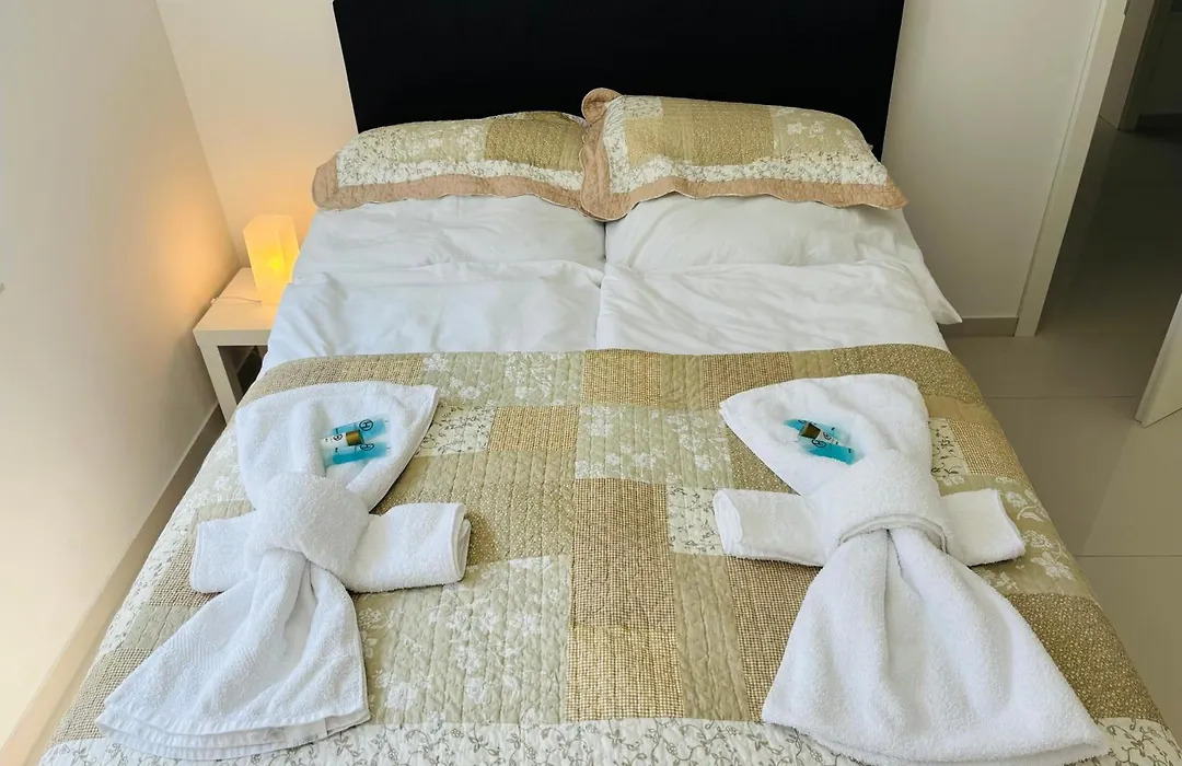 Modern living in Hamburg-Wandsbek SELF CHECK-IN 2x Schlafzimmer 1x Schlafsofa-1