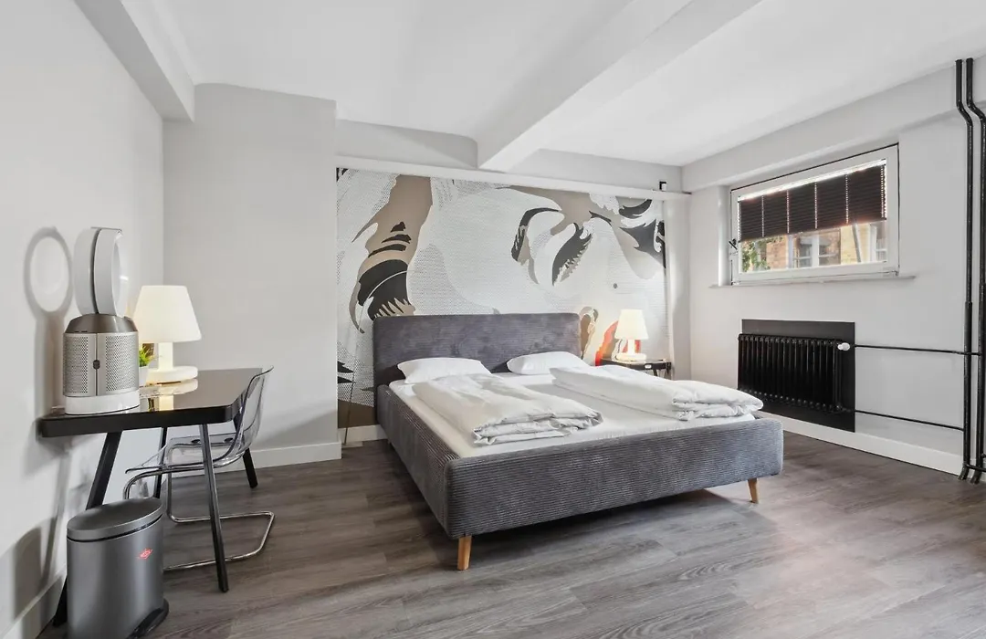 The Room 44-1
