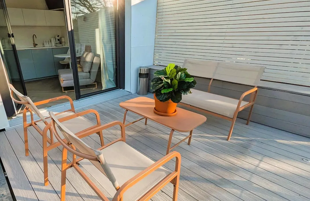 Maritim Studio mit grosszügigen Balkon Freier Strassenparken-1