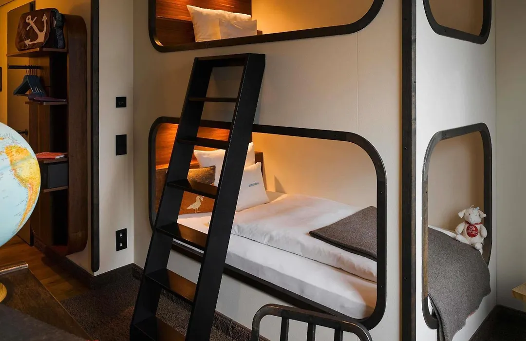25Hours Hotel Hamburg Hafencity-1