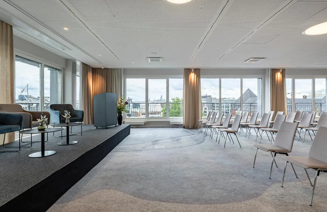 Steigenberger Hotel Hamburg-1