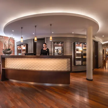 Steigenberger Hotel Treudelberg Hamburg-2