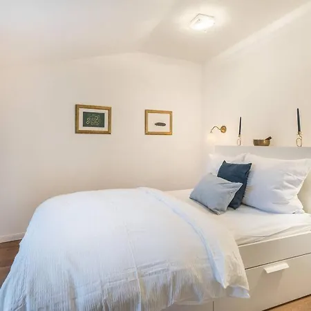 Charming Apartment Close To Heart Of Hamburg-3