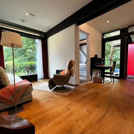 Neues Exclusives 2 Schlafzimmer Apartment Hamburg-2