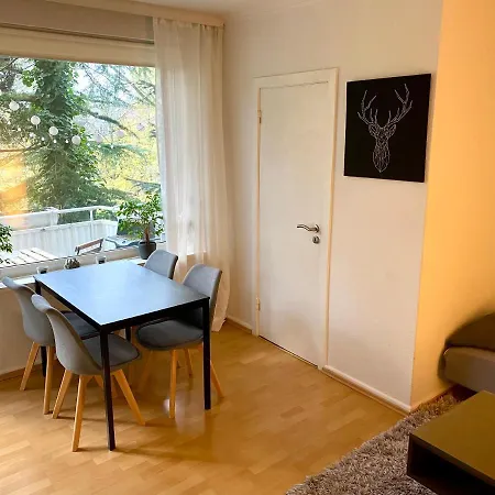 Schöne 2 Zimmer Wohnung im Zentrum Hamburgs-3