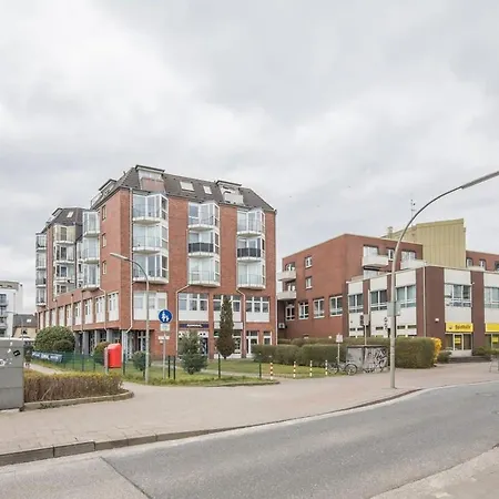 Spacious 2 Bedroom Apartment Hamburg-2