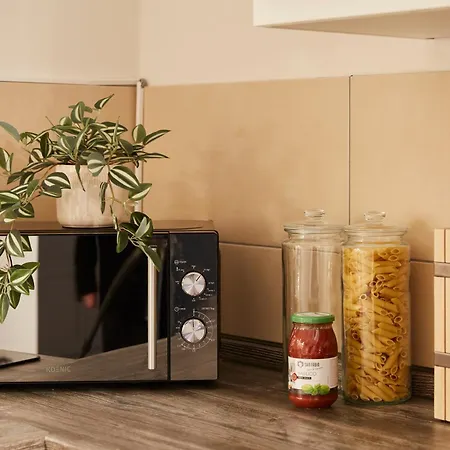R B Apartment Hamburg Business am Flughafen für 1-5 Personen - ideal für Geschäftsreisende und Familien - Küche - Waschtrockner - Smart TV - kostenloser Parkplatz-2
