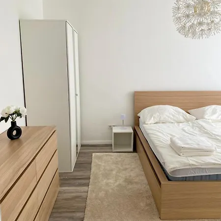 Zentrales Neues Apartment-2