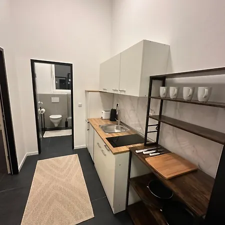 Gemütliches 2 Bett Studio in Hamburg City Süd Am Kanal-3
