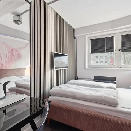 The Room 44-3