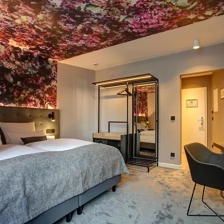 Vienna House Easy by Wyndham Hamburg Hauptbahnhof-3