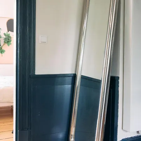 Privates Zimmer in Villa mit Blick auf die Elbe-2