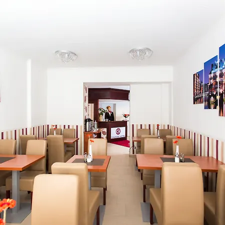 Hotel Condor-3