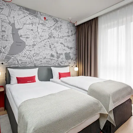 Intercityhotel Hamburg-Barmbek-2