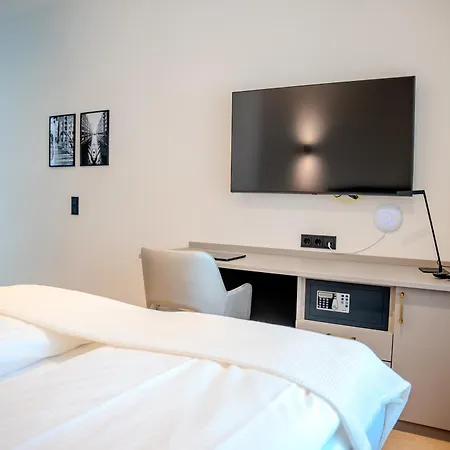 The Myde Hamburg Serviced Apartments-3