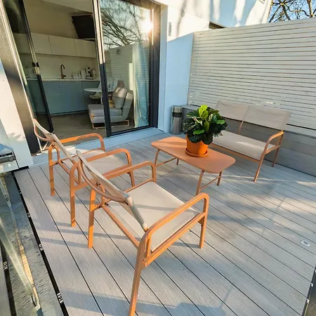 Maritim Studio mit grosszügigen Balkon Freier Strassenparken-2