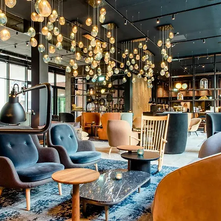 Motel One Hamburg-Fleetinsel-2