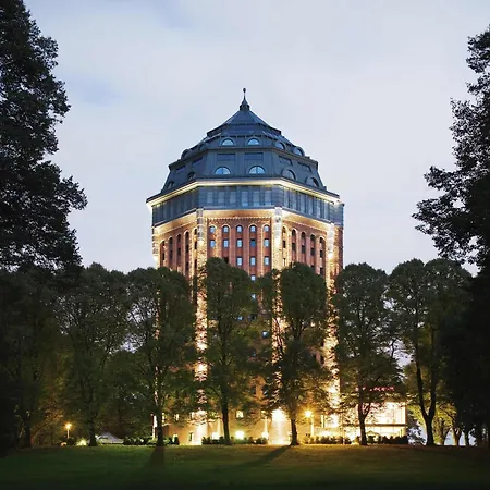 Mövenpick Hotel Hamburg-2