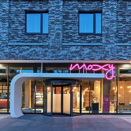 Moxy Hamburg City-3