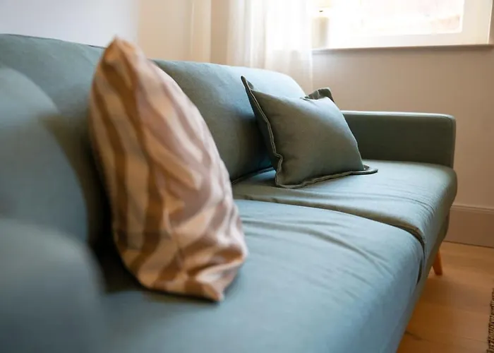 Spacious 3-bedroom apartment near Eilbekpark