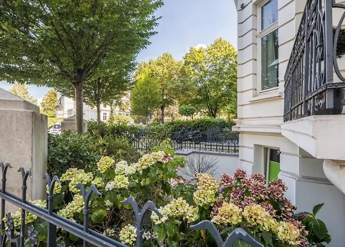 Charming Apartment In Prime Location