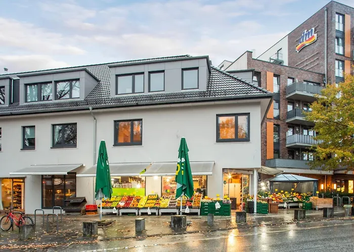 Apartment Kranich mit 3 Zimmern, top Infrastrukturlage HH Langenhorn, nähe Airport, Boxspringbetten und Arbeitsplätzen mit Glasfaser WLAN