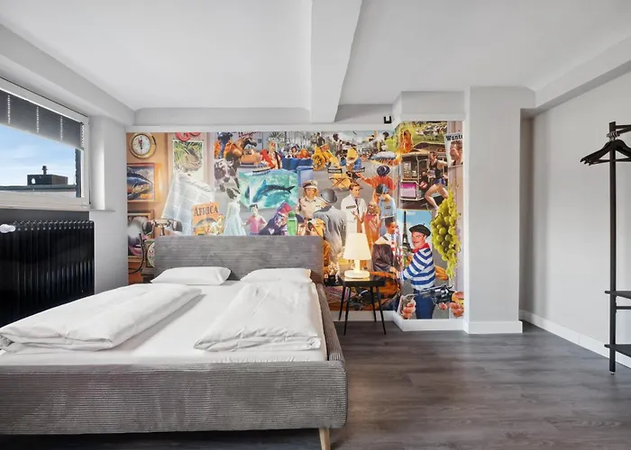 The Room 44