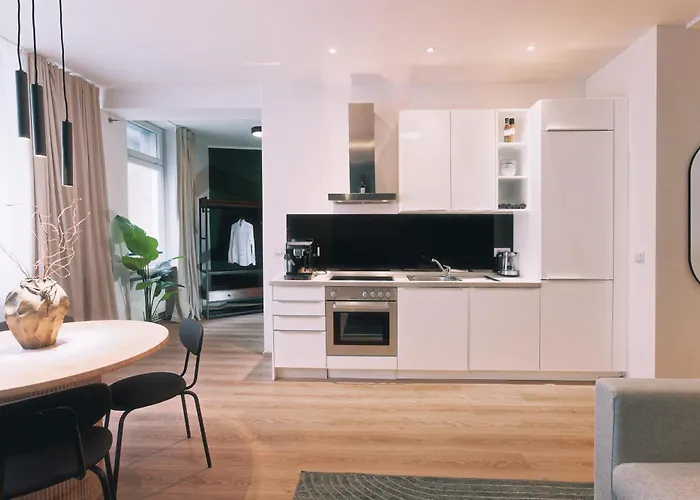 Waterfront Riverside Premium Suites By Ory Living