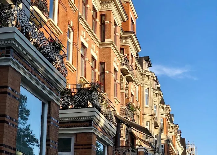 The Suites Alster Waterfront Family Apartments
