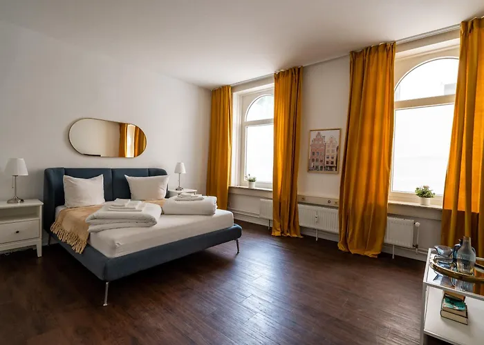 Zentral Gelegenes Premium- Mit Viel Tageslicht