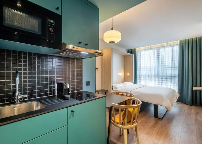 Adagio Access Hamburg