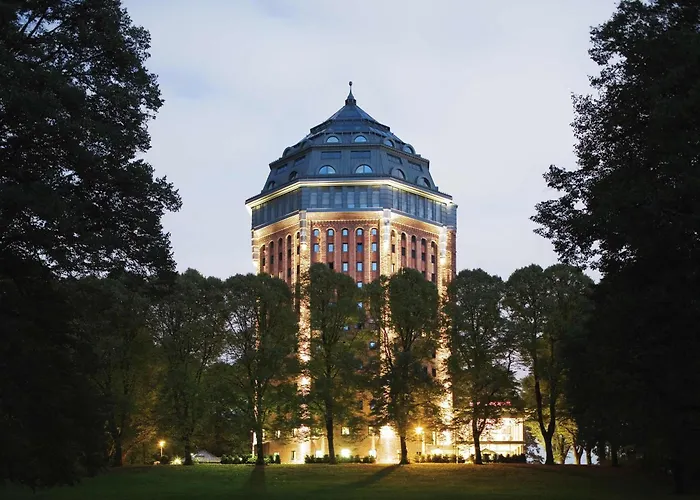 Moevenpick Hotel Hamburg City, Historischer Wasserturm Im Schanzenpark, Germany