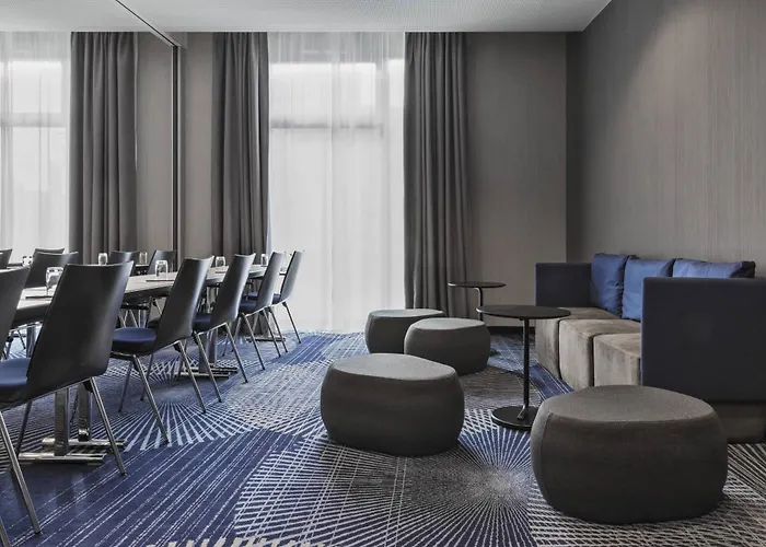 Courtyard By Marriott Hamburg City